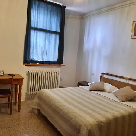 Pensjonat Casa Religiosa Di Ospitalita Santa Maria Di Betlem 3*