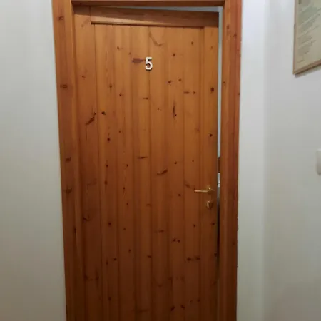 Konukevi Casa Religiosa Di Ospitalita Santa Maria Di Betlem Foligno