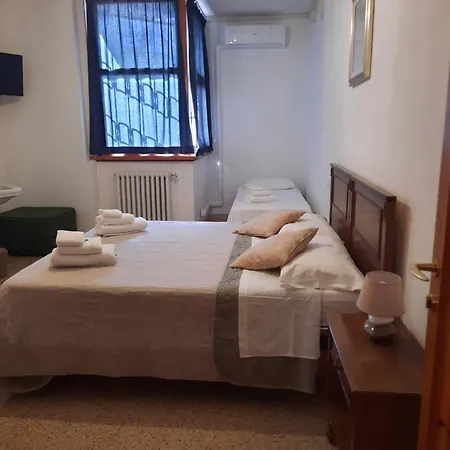 Casa de hóspedes Casa Religiosa Di Ospitalità Santa Maria Di Betlem Foligno