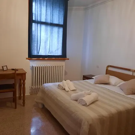Casa Religiosa Di Ospitalita Santa Maria Di Betlem Foligno