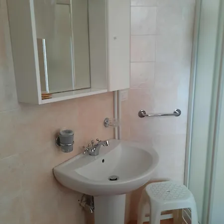 Konukevi Casa Religiosa Di Ospitalita Santa Maria Di Betlem Foligno